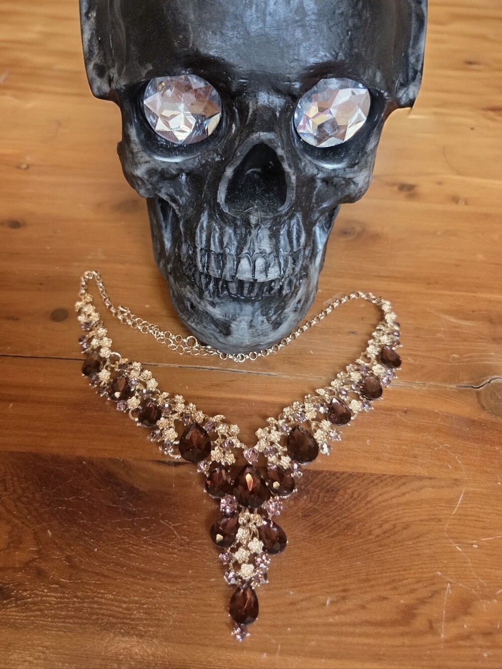 Elegant Goldtone Purple Crystal Statement Necklace with Sparkling Accents